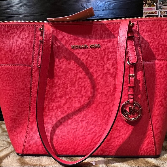 Michael Kors Tote bag (Sea Coral) (NEW/NEVER USED) (READ DESCRIPTION) - Picture 1 of 5